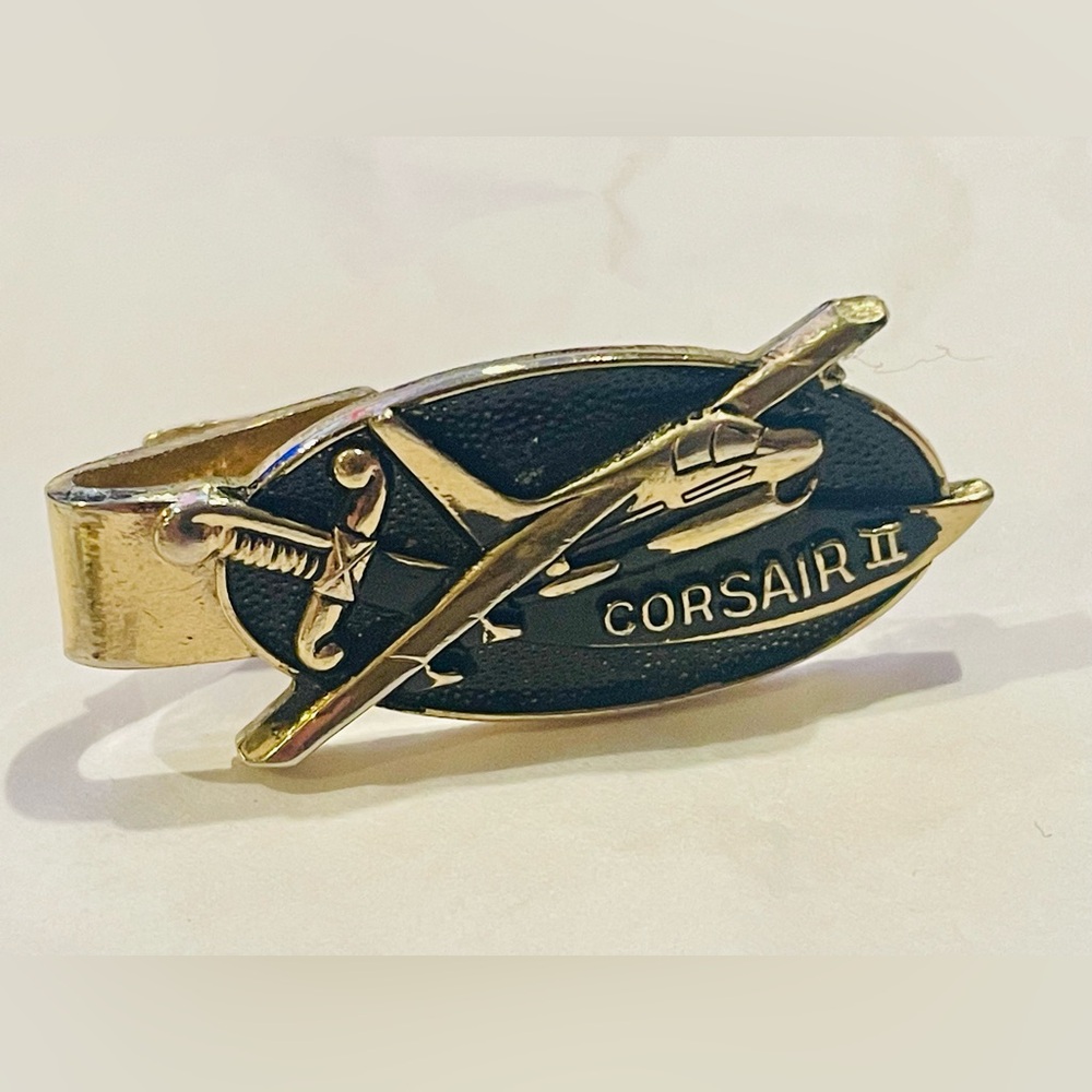 Vintage Corsair II Aircraft Tie Clip Clasp Goldtone LTV Aerospace Crop Balfour